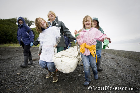 CoastWalk beach cleanup photo by Scott Dickerson.