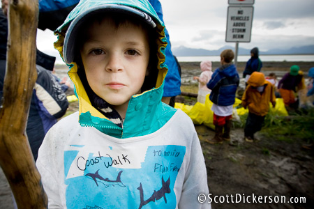 CoastWalk beach cleanup photo by Scott Dickerson.